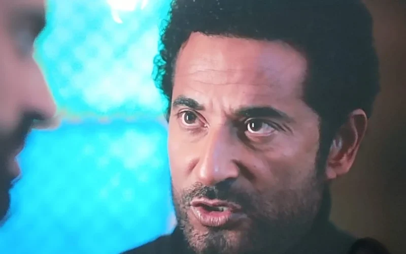 عمرو سعد يكتشف سر سرقة سيارته في حلقة إفراج 17